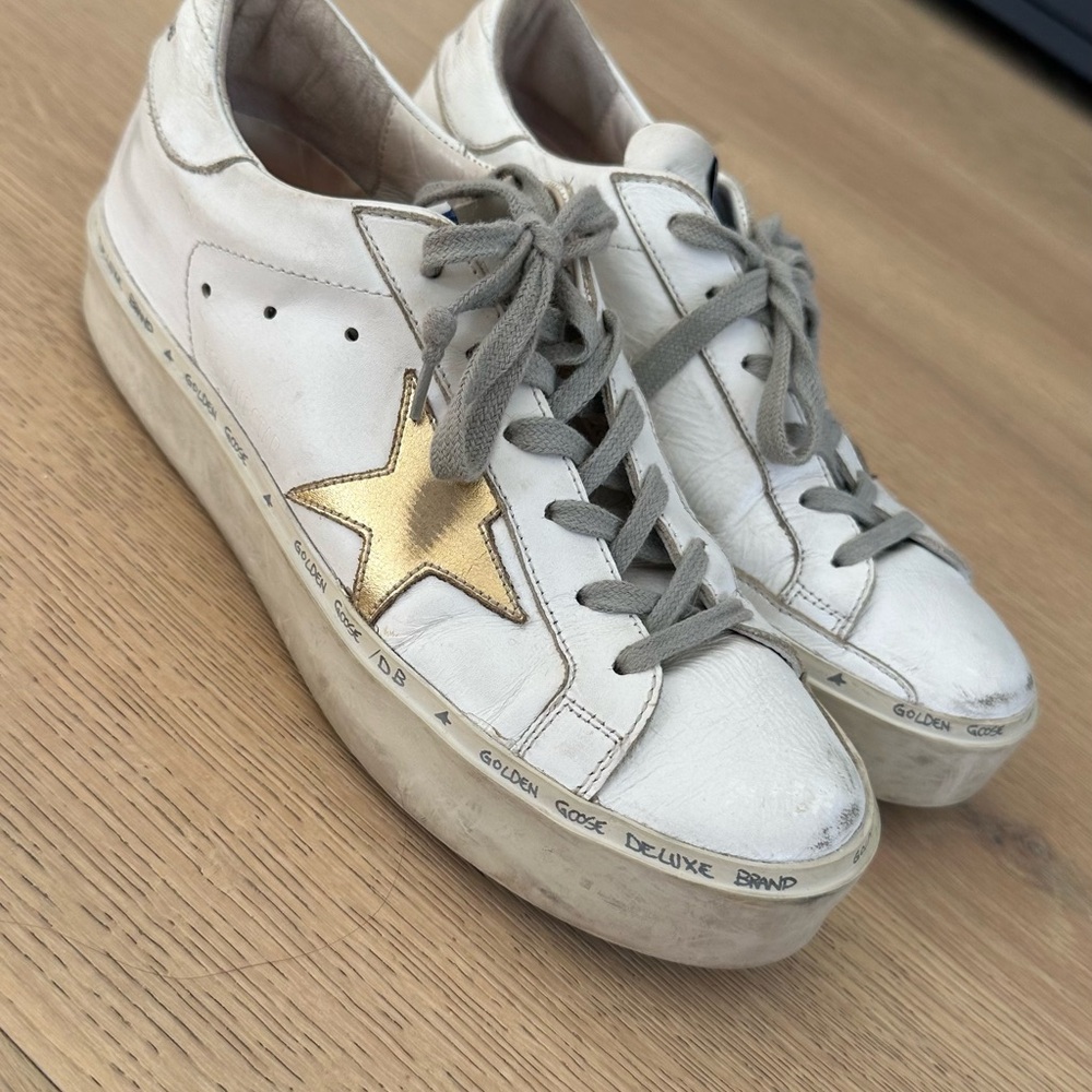 Golden Goose deluxe Brand platform superstar sneakers 39 White and Gold Sneakers